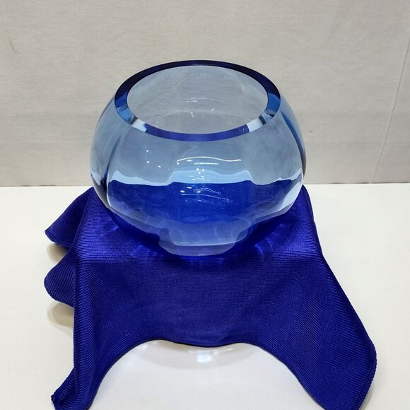 Tiffin Optic Copen Blue Art Glass Bowl Handcrafted Elegant Collectible Vintage - Picture 4 of 10